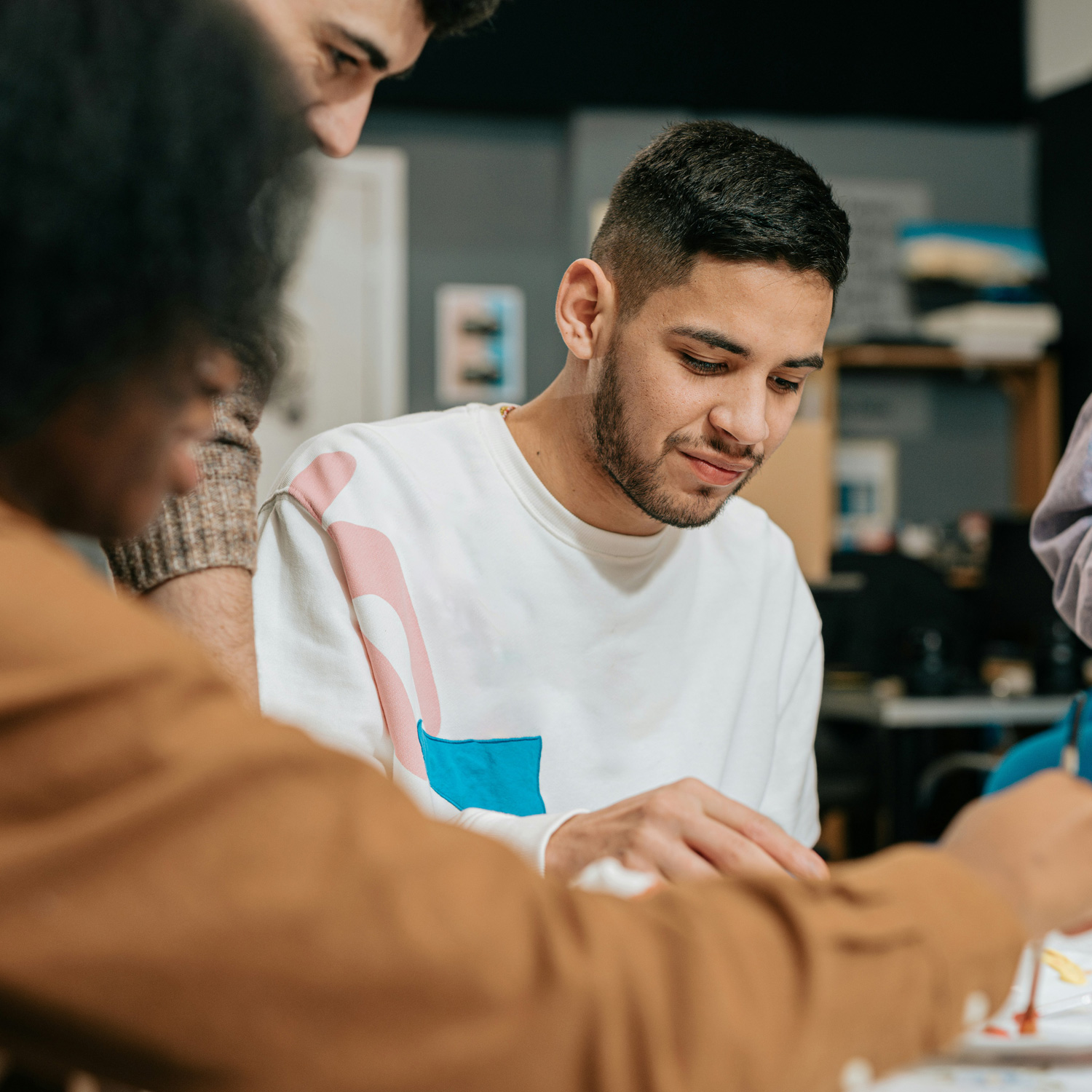 A group class with Learn English at Home with volunteer English tutor in South London
